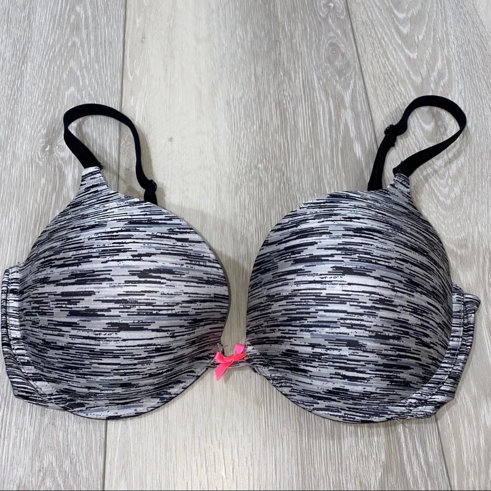Victoria’s Secret bra